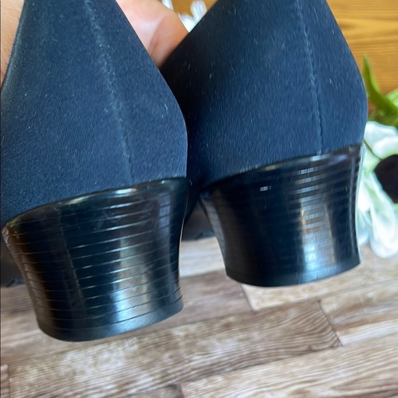 Munro Black Heels with Gold Buckle - Picture 5 of 8